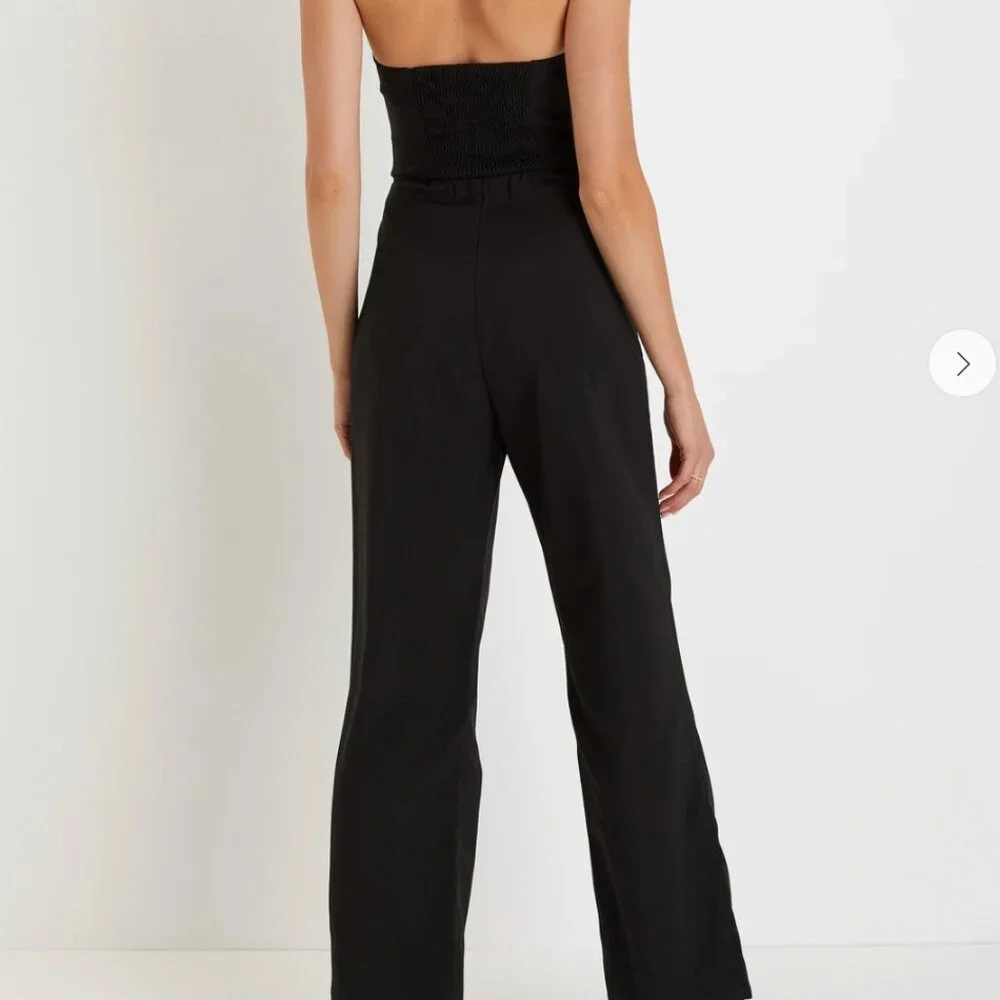 Lulu's Black Sleeveless Halter Vest Straight Leg Jumpsuit XL NWT - Picture 2 of 3